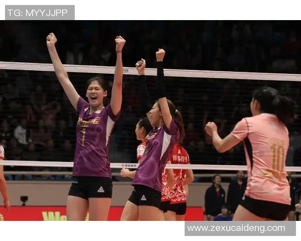 李盈莹领衔对决浙江女排展现巾帼风采与竞技魅力的精彩较量